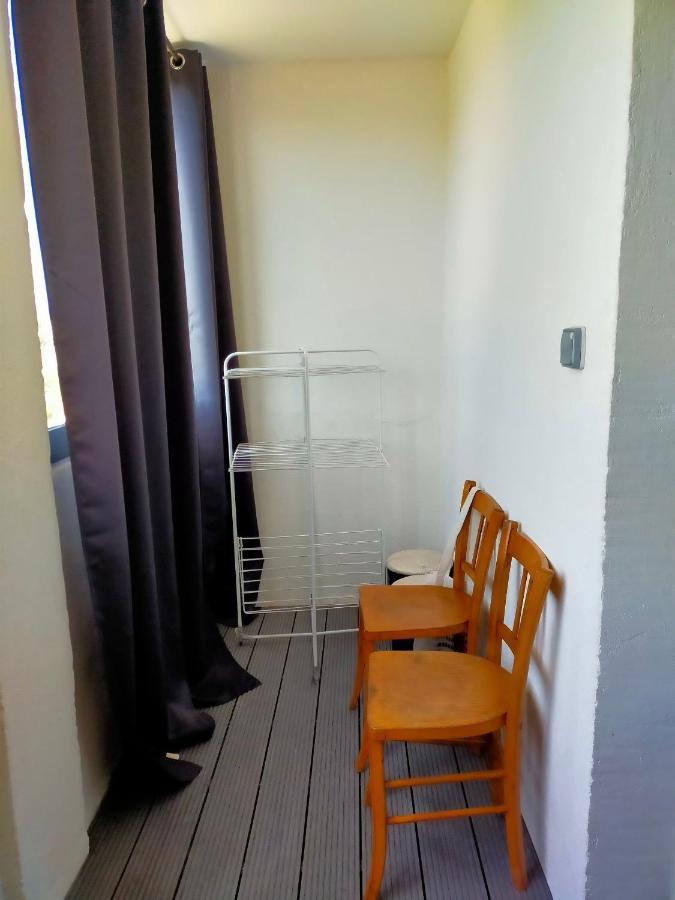 Appartement En Duplex Au 3Ieme Etage Sans Ascenseur Йер Экстерьер фото