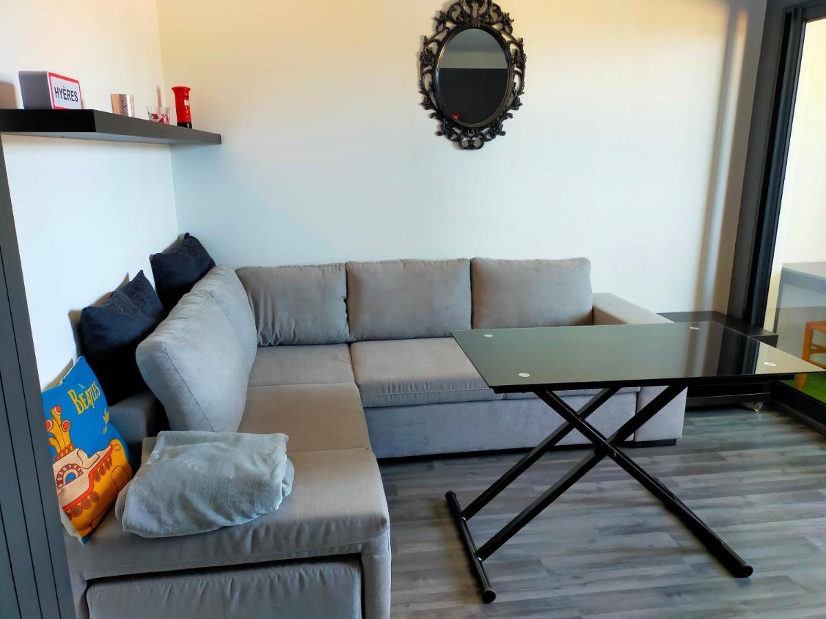 Appartement En Duplex Au 3Ieme Etage Sans Ascenseur Йер Экстерьер фото