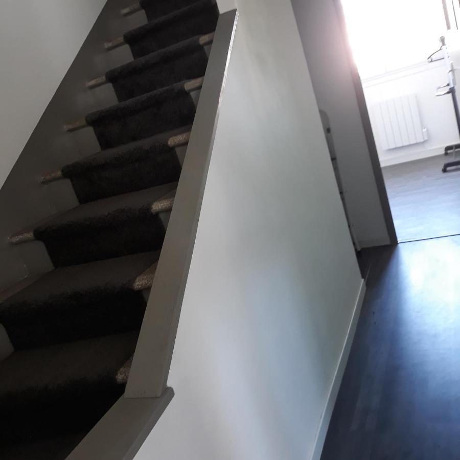 Appartement En Duplex Au 3Ieme Etage Sans Ascenseur Йер Экстерьер фото